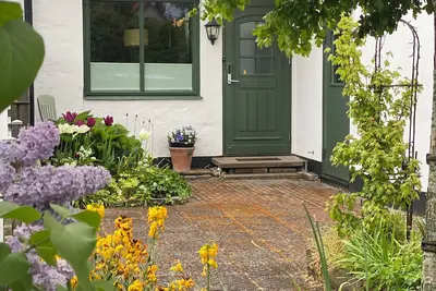 Image de Charming house in central Ystad with a lush garden