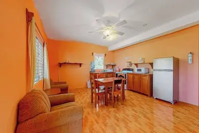 Image de Ideal Getaway W/ Full Kitchens, Free WiFi, Beach Access