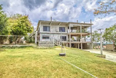 Image de Family Estate with High-Speed WiFi, Private Pool, Basketball, Office, & Patio