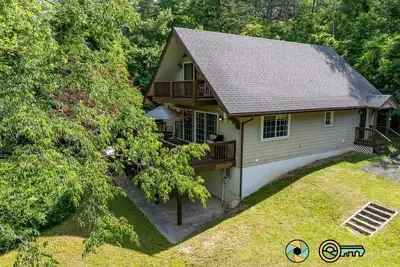 Image de Apres All Day Chalet - 4br/4ba walk to Resort, Kids