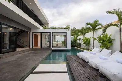 Image de 3br Canggu Villa | Pool, Bath and Near Berawa Beach