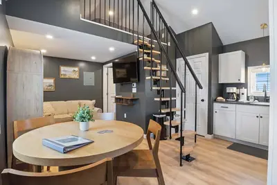 Image de Pelican Cliff Cottage - Tiny Home at Hampton Beach