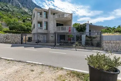 Image de Appartement de deux chambres avec le balcon et la vue sur le mer Drasnice, Makarska (A-22517-b)