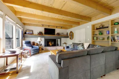 Image de Creekside Hideaway in Auburn! 4br Home w/ Pool