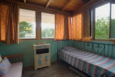 Image de Villa Helios is a country house in a very quiet area, 200 meters from the sea.