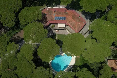 Image de Villa à Roccamare avec 7 chambres à coucher, 14 couchages