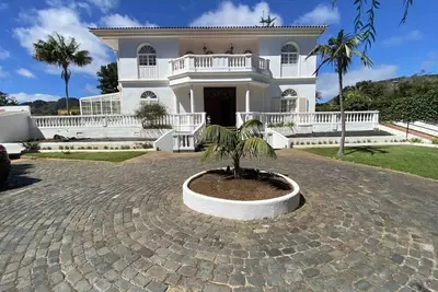 Image de Karat Villa La Florida – Élégance rénovée, design contemporain et confort exclusif