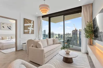 Image de Luxury Redefined By Suiteable Interiors