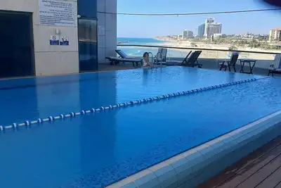 Image de Fantastic 1-bedroom hotel suites in gorgeous Herzliya on the main beach