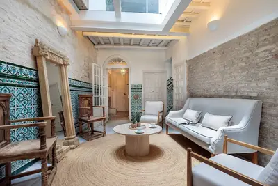 Image de Stylish Seville House with Terrace. Casa del Buen Viaje
