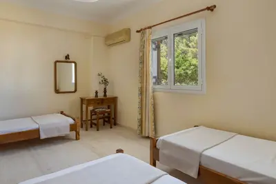 Apartment for 5 Second Building