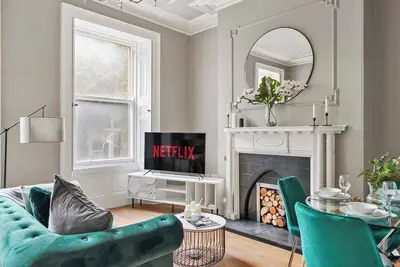 Image de 30% off! The Bridgeton in Wakefield Apartment