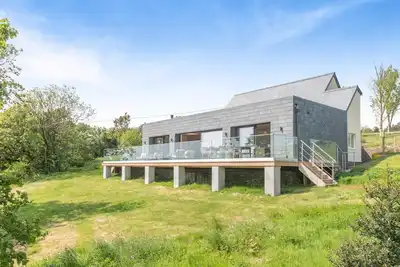 Image de 4 Bed in Hartland (oc-s37525)