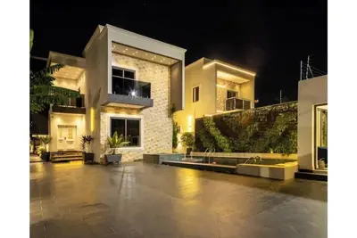 Image de J&M Exclusives 4bedroom