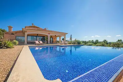 Image de Casa Rogeta - Quatre Chambres Villa, Couchages 8
