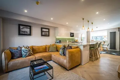Image de 3 Bed in Windermere (oc-lr235)