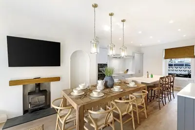 Image de 4 Bed in Windermere (oc-lr186)