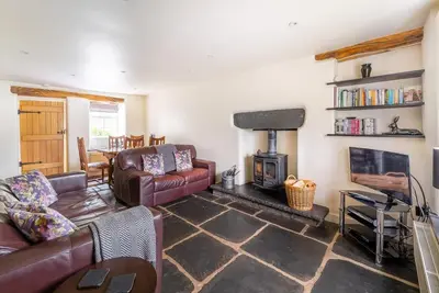 Image de 2 Bed in Ambleside (oc-lr059)