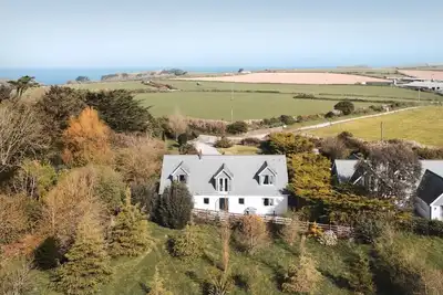 Image de 4 Bed in St. Minver (oc-l50182)