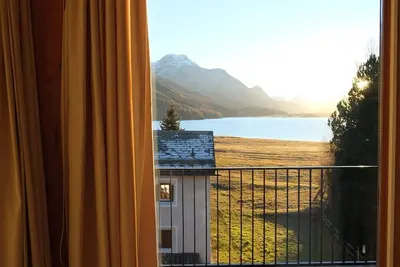 Image de Chesa Myrta - attic with beautiful lake view in Surlej (by Piz Ajüz Homes)