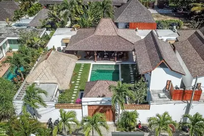 Image de Tropical     5 Br Dream Villa next to the beach