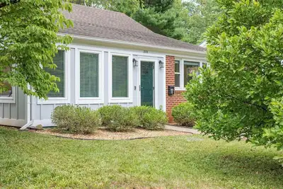 Image de Walk to Uva & Stadium! Close to everything! Charming renovated house