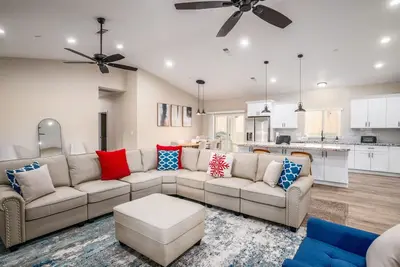 Image de The Oakhurst Oasis - Family & Fun Edition -4bd