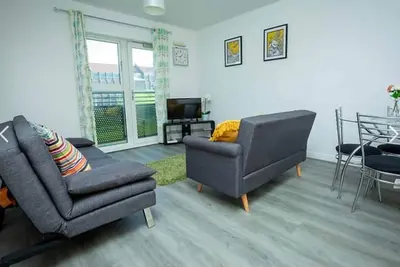 Image de Entire Apt, free parking, near Northampton Uni.