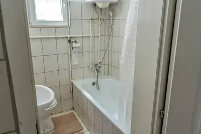Image de Private Home in Šekovići - Gated Parking, Ac, Sleeps 7