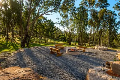 Image de Willow Cabin | Fireplace • Fire Pit • 104Acres • Near Mudgee