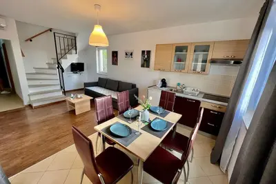 Image de ​Poreč Sea View 2br/2ba: 6-Min Beach, Near Pical Resort & Free Parking