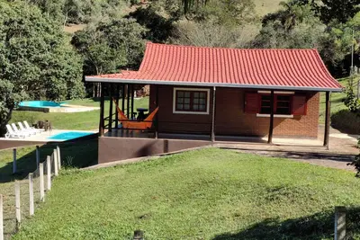 Image de Property with waterfall and 2 swimming pools