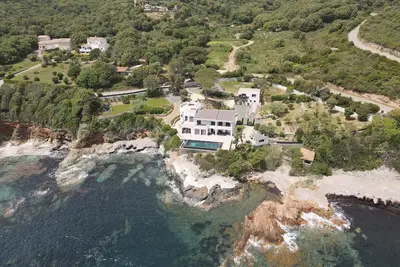 Image de Villa de Prestige les pieds dans l'eau