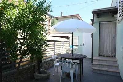 Image de Se285 - Senigallia, bright one-bedroom apartment with an outdoor courtyard, just a short walk from the center of Senigallia