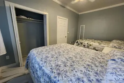 Image de Andros Waterside Retreat One-Bedroom Suite 2 full beds