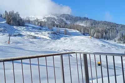 Image de Nassfeldpass Apartments – Vue sur piste, montagne, accès direct, Wi-Fi