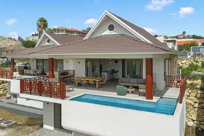 Image de The Jazmyn 4 at Blue Bay Golf and Beach resort