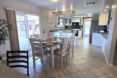 Image de Backyard, Boat Parking, Coffee Bar, Kayak