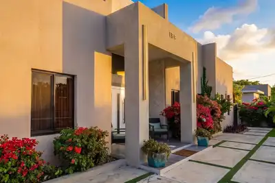 Image de The Family Suite in the quiet Beach Bay neighbourhood