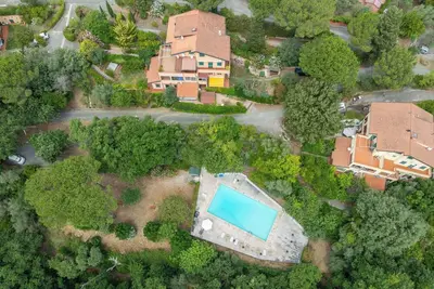 Image de Bel appartement pour 4 personnes avec climatisation, piscine, Wifi, Tv et patio