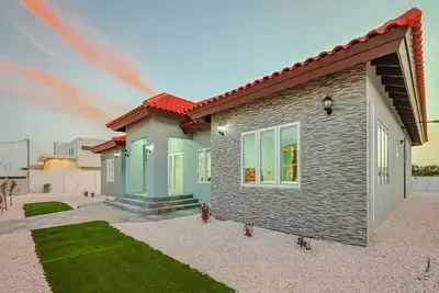 Image de Tropical Haven | 5br Luxury Villa Near Palm Beach