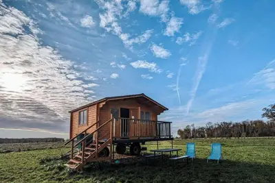 Image de Cabane perchée en pleine nature, déconnexion à La Pérouille