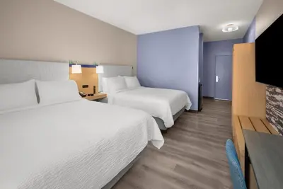 Image de North Hills Lagoon 2 Queen Room Breakfast & Gym
