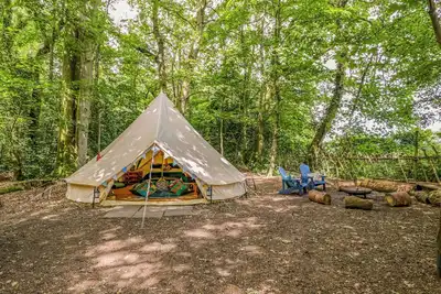 Image de The Moroccan Bell Tent, pet friendly, with open fire in Woolton Hill