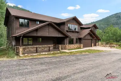 Image de Luxury Mountain Home, Sleeps 20, Free Ski Shuttle