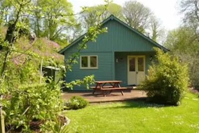Image de Woodcutters - comfortable idyllic beach style cabin near Bantham in South Devon