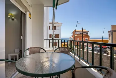 Image de Home2Book Sunny Terrace Apt, el Rincón de ManFe