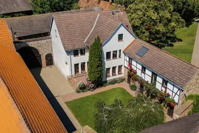Image de Stunning country house on a private estate with a sauna, pool, and outdoor kitchen