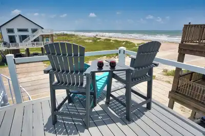 Image de Oceanaire: Steps from the Beach!
