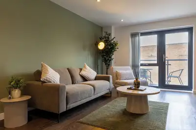 Image de Modern York Apartment - Free Parking - Sleeps 7